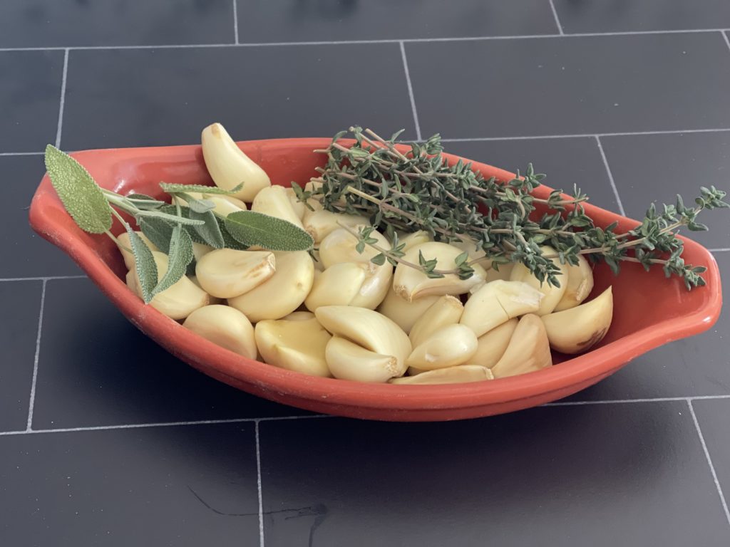 The benefits of using garlic go beyond a little flavor. Instead of sprinkling a dash of garlic salt, try a healthy garlic recipe: Fire Cider or Garlic Confit. | www.grownupdish.com